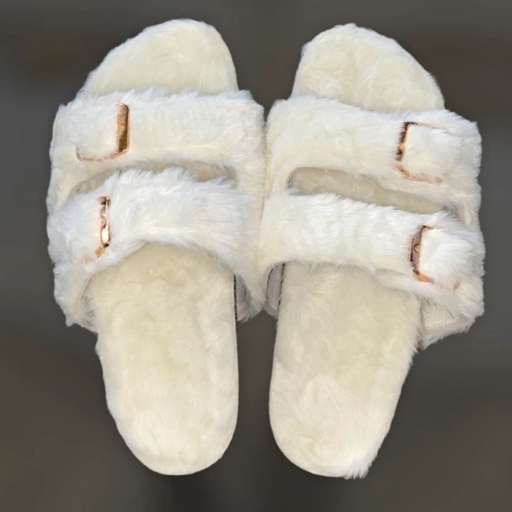 Fuzzy Indoor/Outdoor Sandals